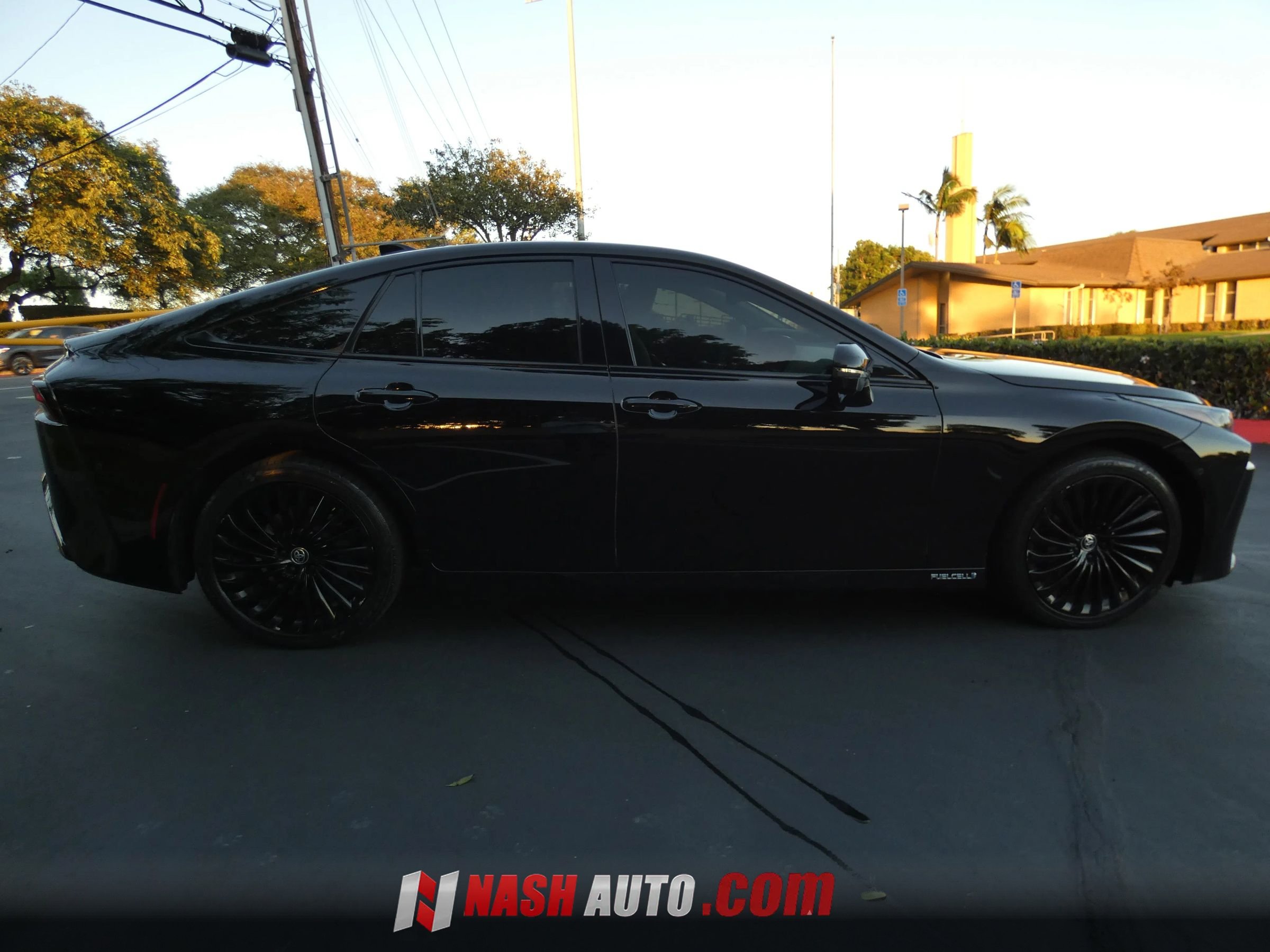 Used 2021 Toyota Mirai RWD image 6