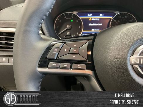 New 2025 Nissan Altima 2.5 SL AWD/4WD image 26
