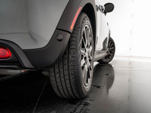 Used 2023 MINI Cooper SE image 46