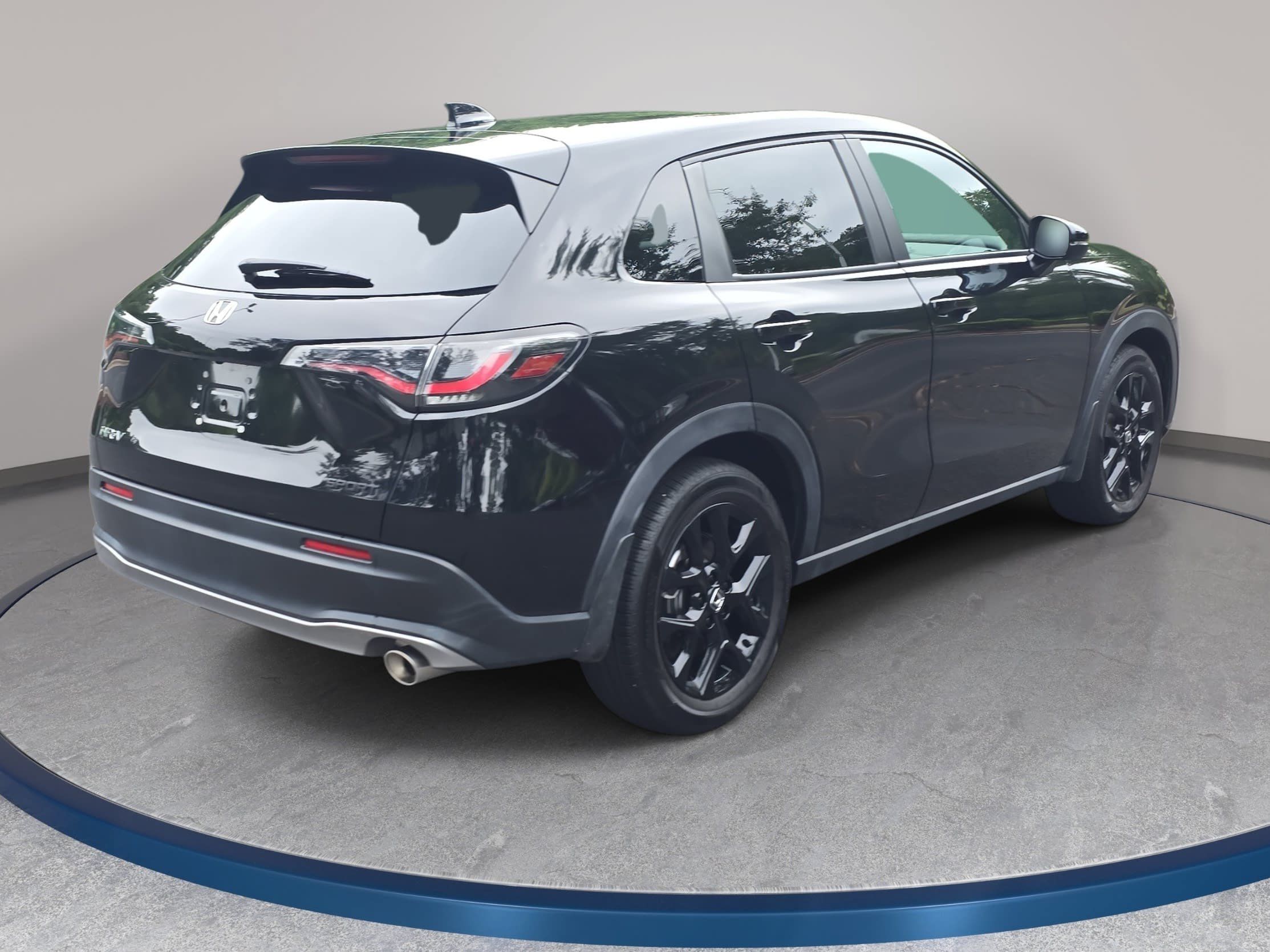 Certified 2025 Honda HR-V Sport image 5