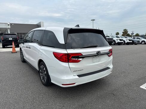 Used 2024 Honda Odyssey EX-L image 3