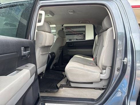 Used 2010 Toyota Tundra 4x4 CrewMax image 15