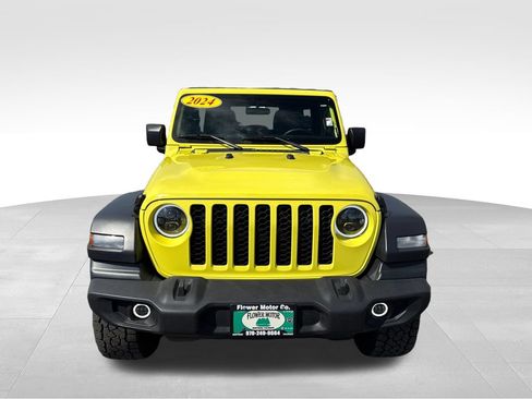 Used 2024 Jeep Wrangler Unlimited Sport AWD/4WD image 9