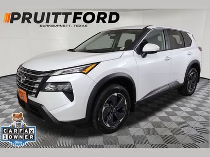 Used 2025 Nissan Rogue SV