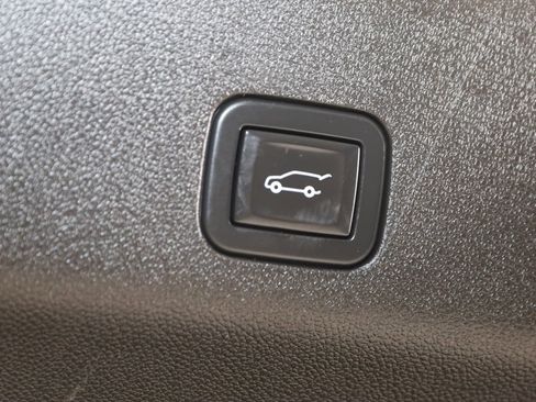 Used 2021 Chevrolet Tahoe Premier w/ Premium Package image 52