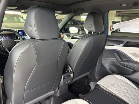 New 2026 Volkswagen Tiguan SEL R-Line AWD/4WD image 24