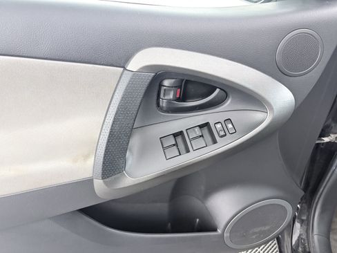 Used 2011 Toyota RAV4 Base image 15