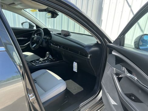 Certified 2025 MAZDA CX-30 AWD 2.5 S w/ Preferred Package image 17