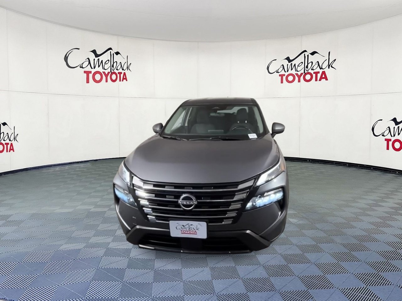 Used 2025 Nissan Rogue SV FWD image 6