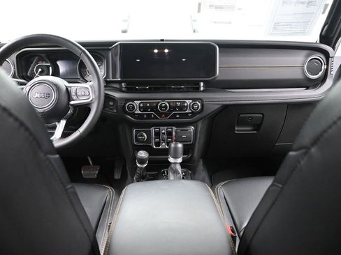 Used 2024 Jeep Wrangler Sahara image 24