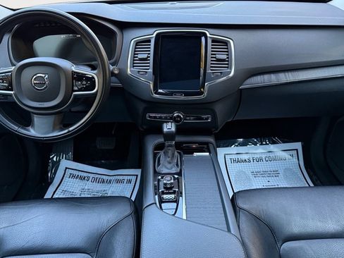 Used 2020 Volvo XC90 T6 Momentum w/ Protection Package image 16