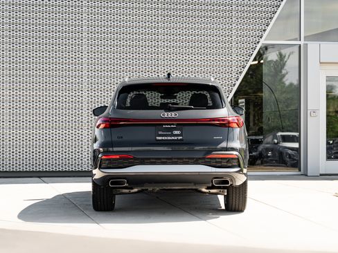Certified 2025 Audi Q5 Premium w/ Premium Plus AWD/4WD image 31