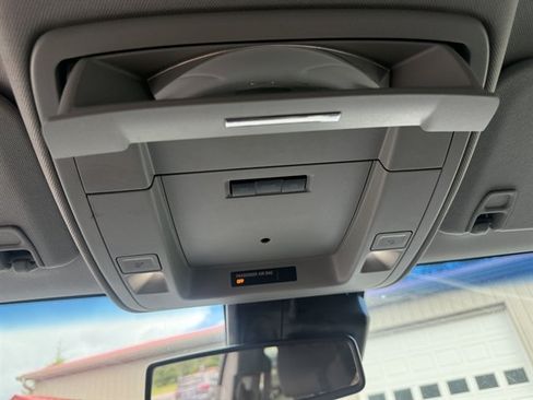 Used 2019 Chevrolet Tahoe LS w/ Enhanced Driver Alert Package AWD/4WD image 18