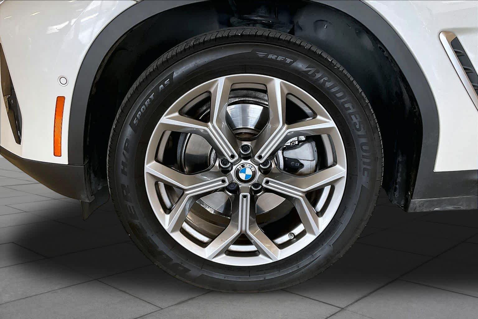 Used 2024 BMW X3 sDrive30i w/ Premium Package RWD image 9