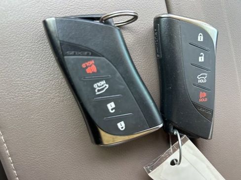 Used 2023 Lexus GX 460 Premium AWD/4WD image 28