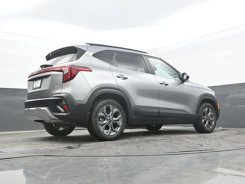 Used 2024 Kia Seltos S AWD/4WD image 58