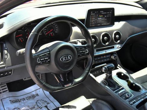 Used 2019 Kia Stinger GT1 RWD image 16