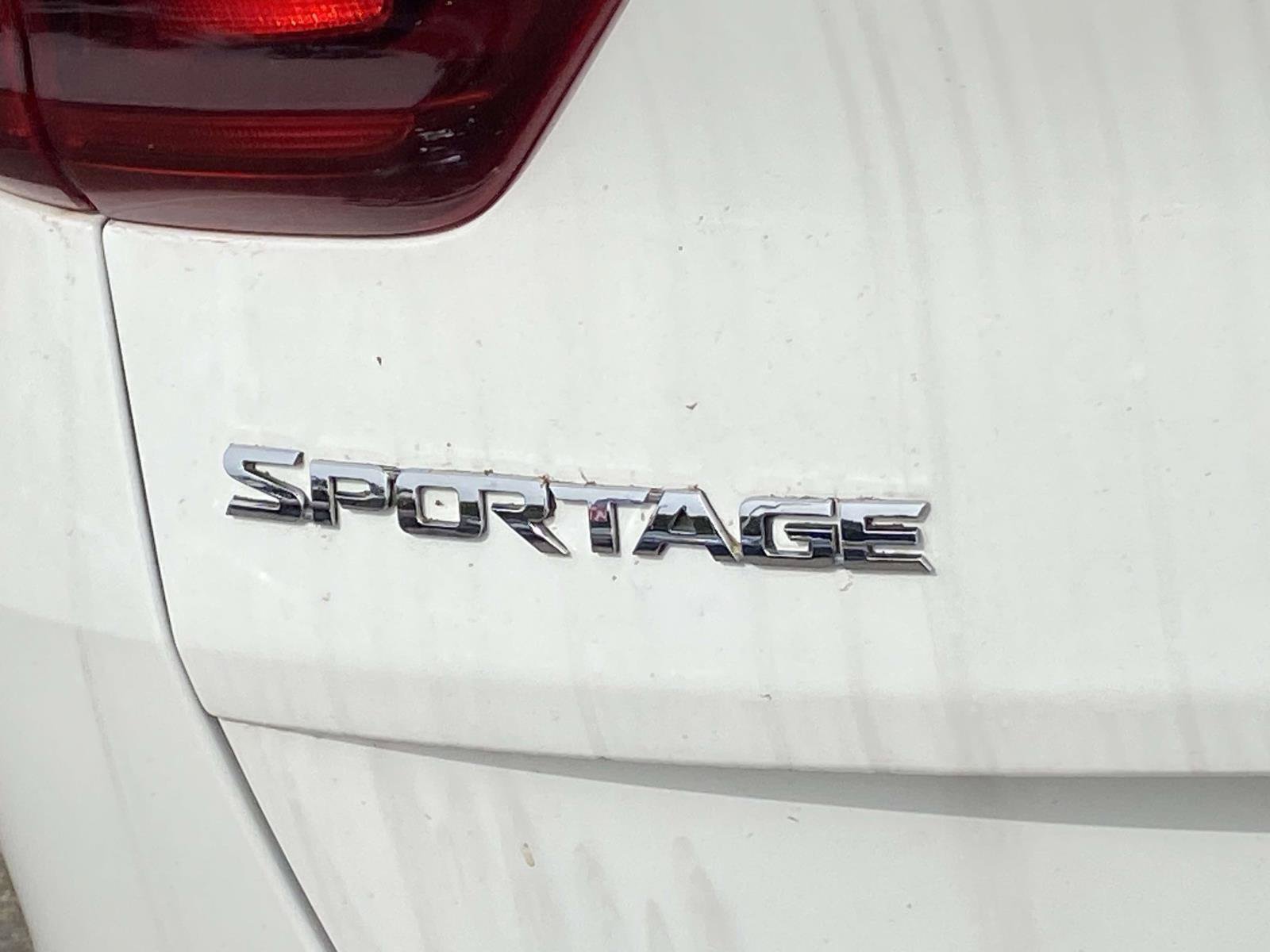 Used 2021 Kia Sportage LX FWD image 11