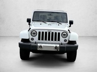 Used 2017 Jeep Wrangler Sahara video 2