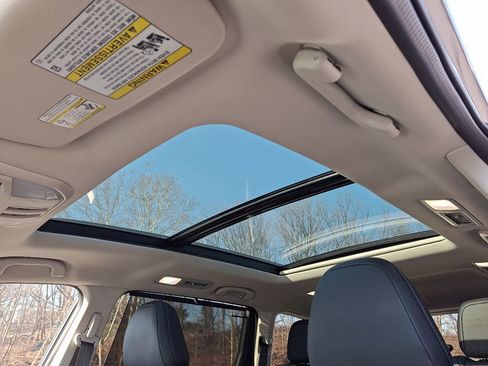 New 2026 Subaru Ascent Limited image 10