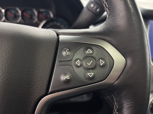 Used 2017 Chevrolet Suburban Premier image 26