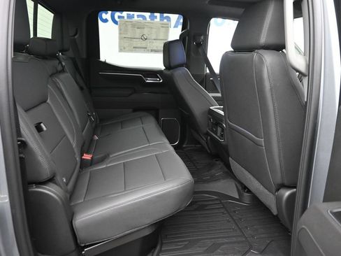 New 2026 GMC Sierra 1500 SLT w/ SLT Premium Plus Package AWD/4WD image 10