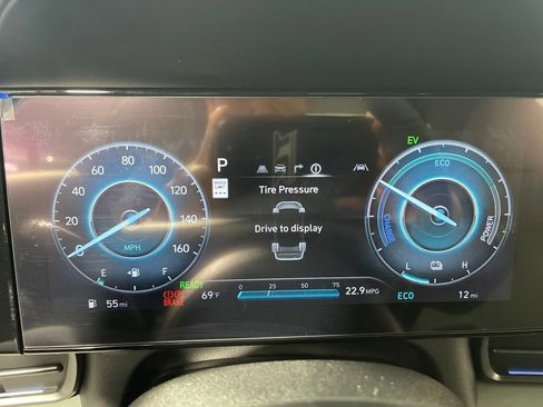 New 2025 Hyundai Elantra Limited image 20