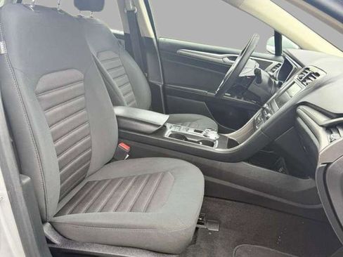 Used 2019 Ford Fusion SE image 33