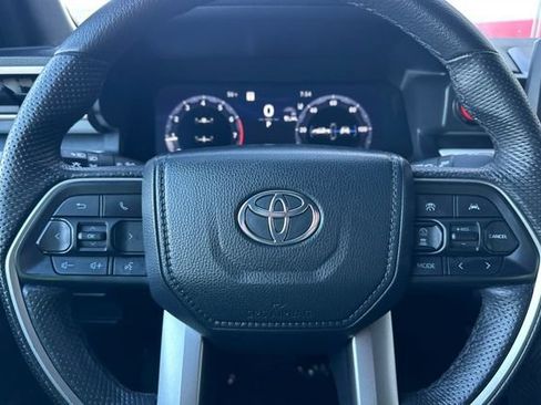 Used 2024 Toyota Tacoma TRD Off-Road image 26