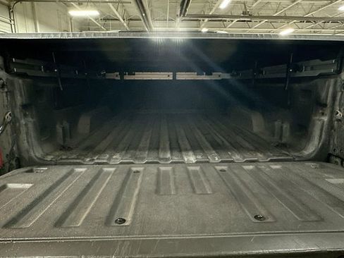 Used 2010 HUMMER H3T Alpha image 27