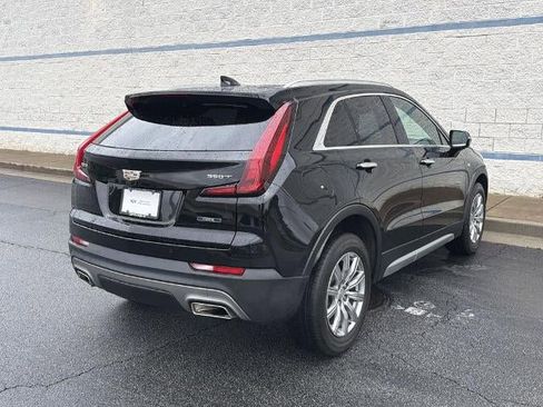 Used 2023 Cadillac XT4 Premium Luxury w/ Cold Weather Package FWD image 7