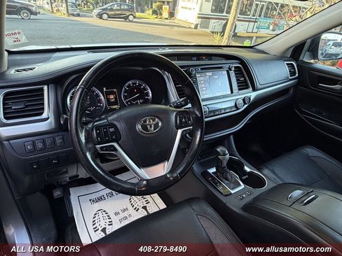 Used 2017 Toyota Highlander Limited w/ Carpet Mat Package FWD image 15