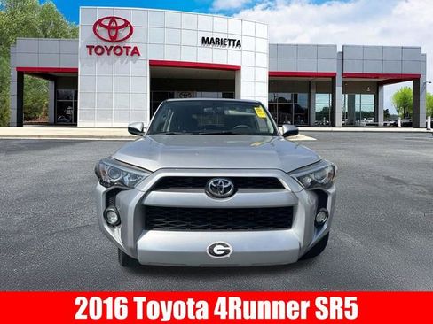 Used 2016 Toyota 4Runner SR5 image 2