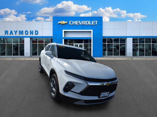 New 2026 Chevrolet Blazer LT w/ Sound & Technology Package AWD/4WD image 10