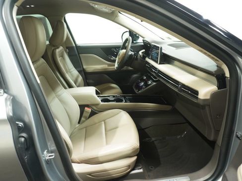 Used 2022 Lincoln Corsair AWD w/ Equipment Group 101A image 13