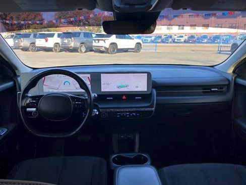 Used 2024 Hyundai Ioniq 5 SEL image 23