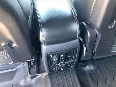 Used 2022 Dodge Durango GT AWD/4WD image 32