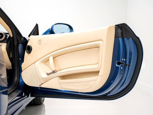 Used 2010 Ferrari California image 68
