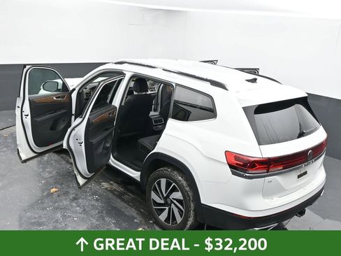 Used 2025 Volkswagen Atlas SE image 62