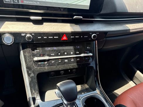 Used 2023 Kia Carnival SX FWD image 16