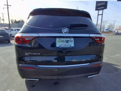 Certified 2024 Buick Enclave Essence image 3