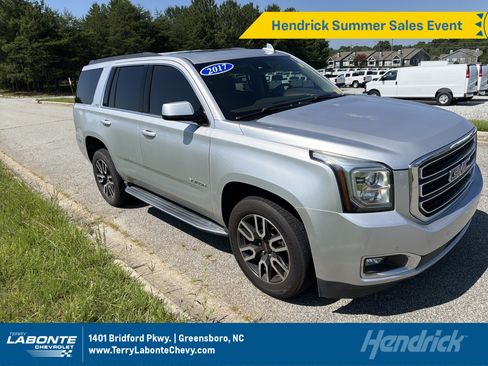 Used 2017 GMC Yukon SLT w/ Open Road Package RWD image 1