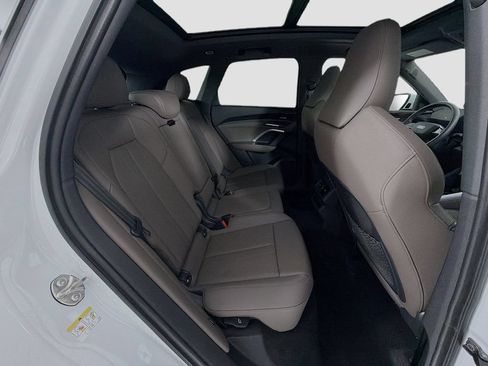 Used 2025 Audi Q5 Premium Plus w/ Premium Plus AWD/4WD image 29