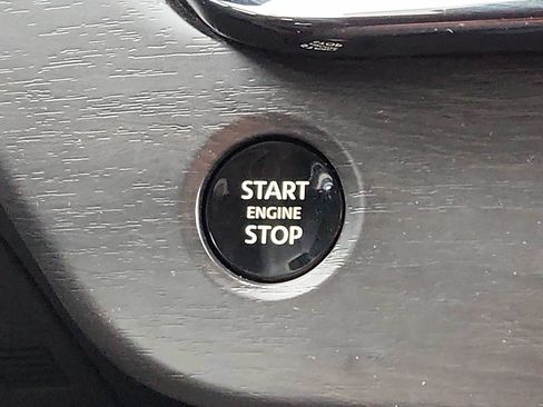 Certified 2025 Nissan Murano SV image 22