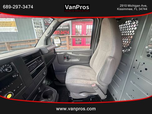 Used 2012 Chevrolet Express 3500 Extended image 11