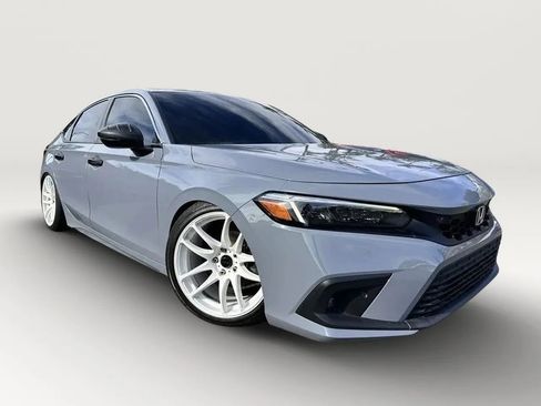 Used 2022 Honda Civic Sport Touring image 9