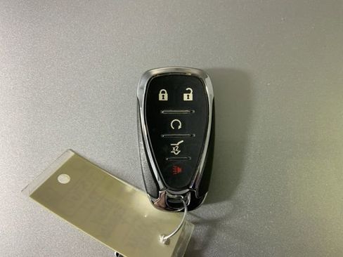 Used 2021 Chevrolet Equinox LT FWD image 38