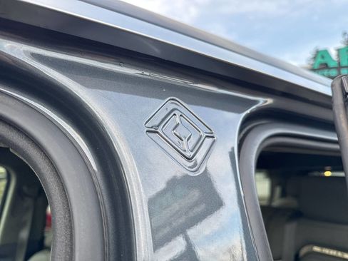 Used 2023 Rivian R1S Adventure image 47