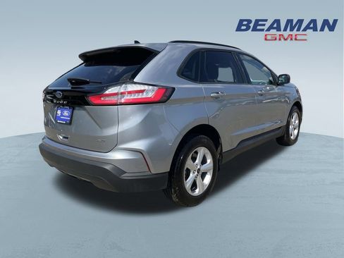 Used 2024 Ford Edge SE image 3