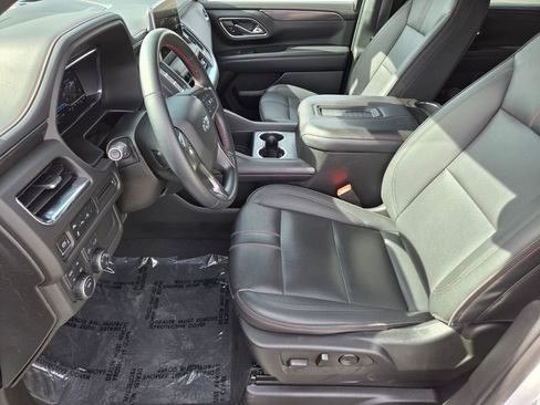 Used 2023 Chevrolet Suburban RST AWD/4WD image 10